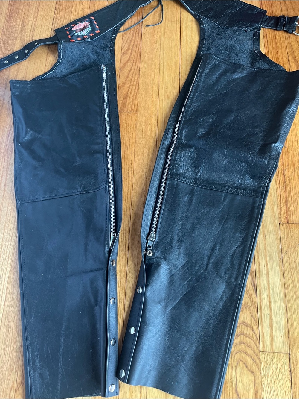 Interstate Leather Black Motorcycle Chaps Size M… Interstate Leather Black Moto